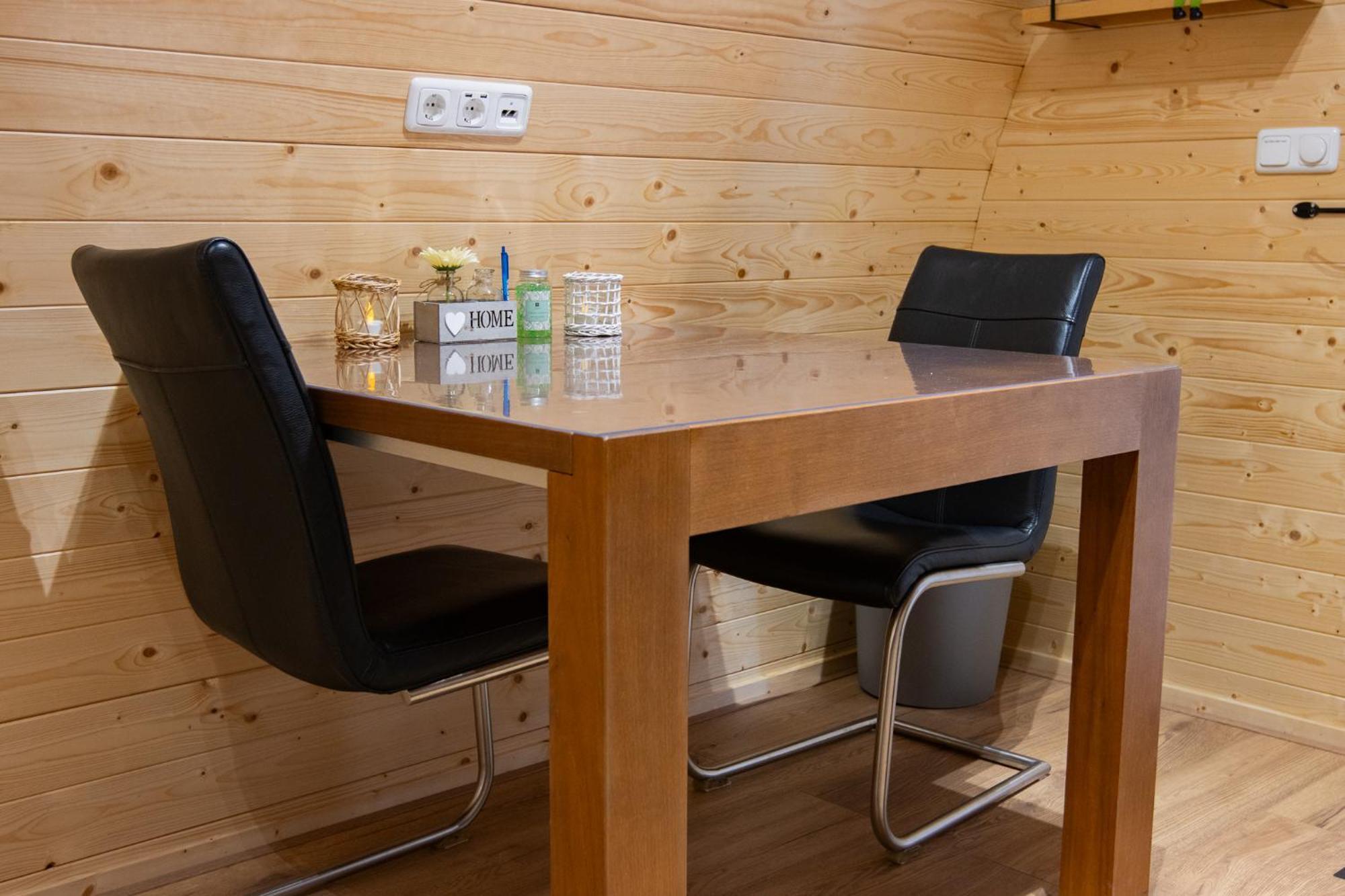 Camping Pod Lyts Dekema 1 Baard Bagian luar foto